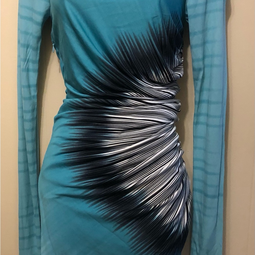 Elizabeth and James XS teal, black and white design. Stretch, ruched sexy fit.